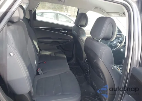 2016 Kia Sorento 3.3L Lx z USA, uszkodzony, nr VIN 5XYPGDA53GG139376